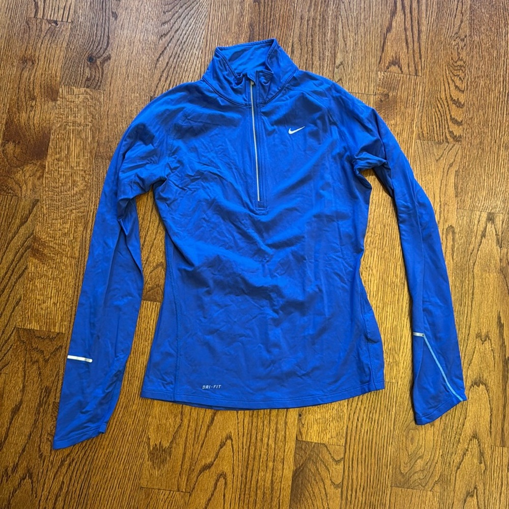 Nike pullover